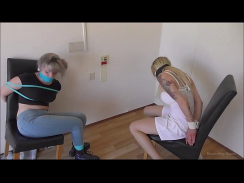 ❤️ Akapindwa muropa / akasungwa uye akasungwa / musikana ari mukutambudzika pane zvinonyadzisira sn.porno-filmy.ru ❌❤